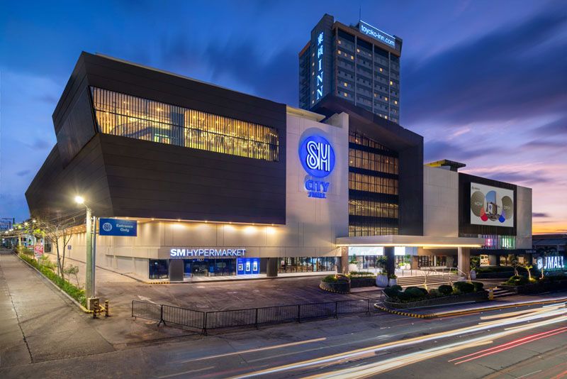 SM投資執行長DyBuncio評估出售礦業與資料中心持股。圖 / Manila Bulletin